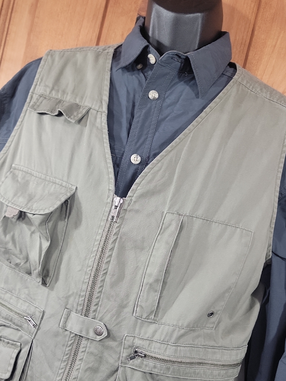Ralph Lauren Authentic Dry Goods Fisherman's Vest - Picture 2 of 14